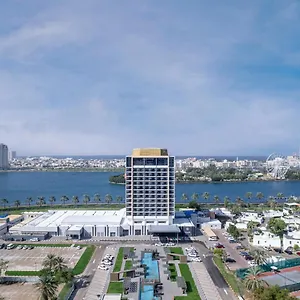 hotel-holiday-international-sharjah.sharjah-hotels.com/